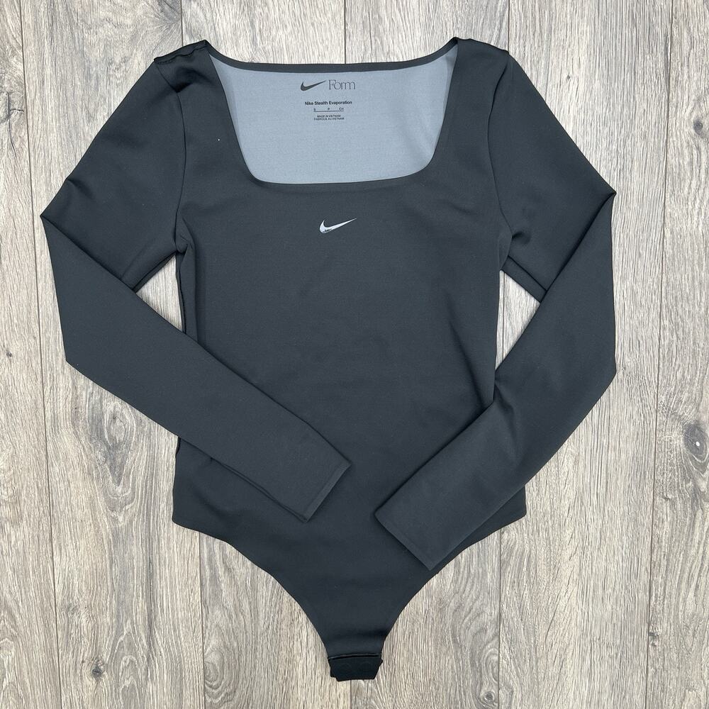 Nike Form Bodysuit Size Small Womens Black Long Sleeve Tight Fit $80
